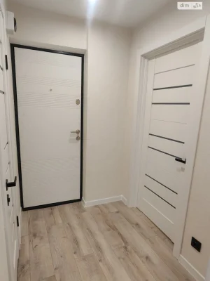 Киев: One-Bedroom Apartment for Sale
