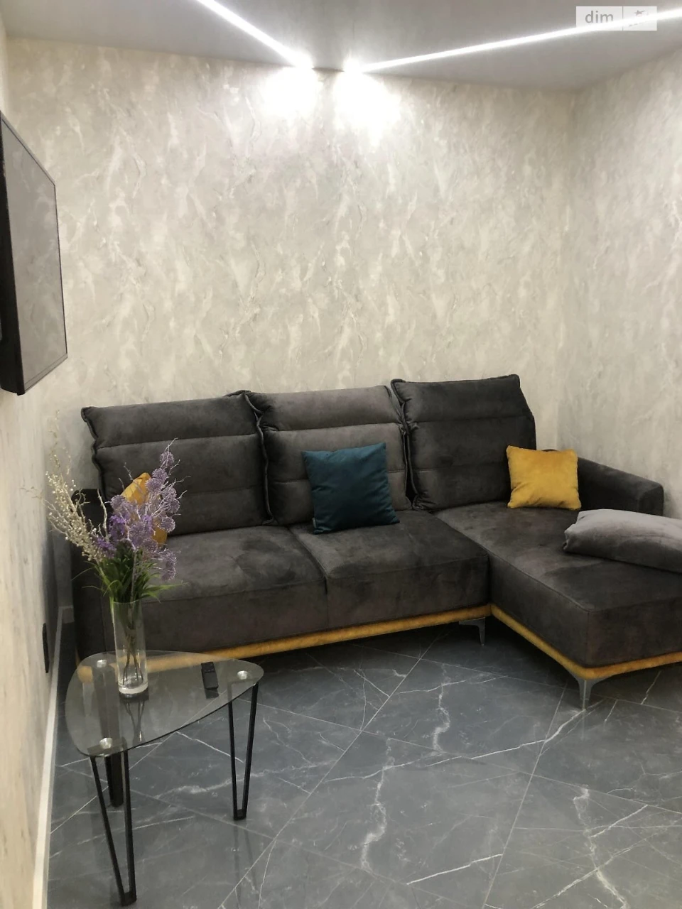 Long-Term Rental Apartment Center