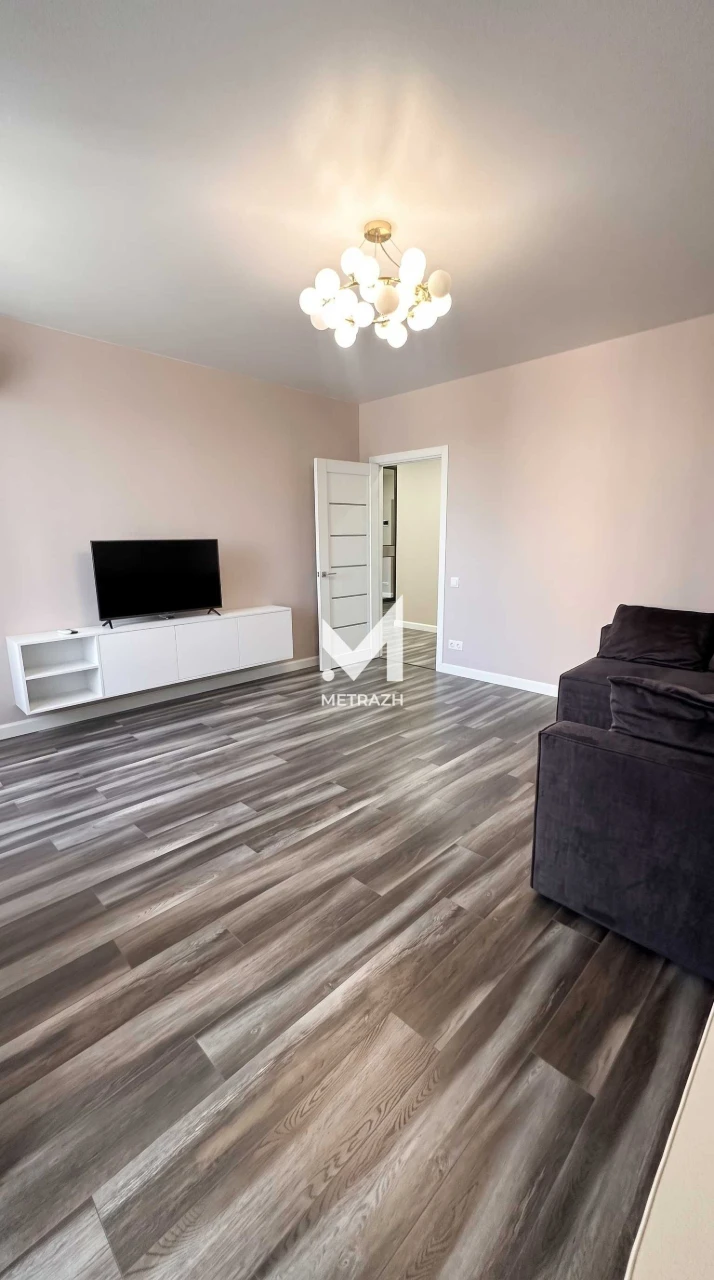 For Sale: 1-bedroom apartment in the "Odessky" residential complex, new building, renovated, furnished