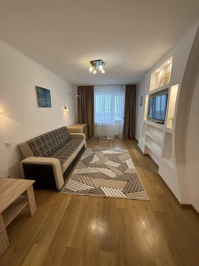 For Rent: Three-Room Apartment (91 m²) in Kyiv, Dniprodvyzh district
