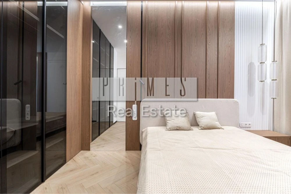 Apartment for rent, Novopechersky Lypky Verkhoplid 15 B first floor