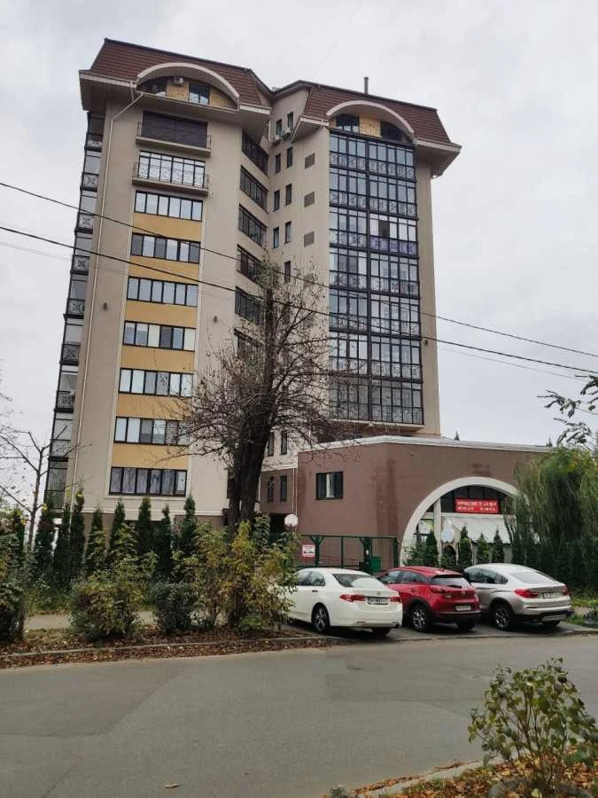 Продається трикімнатна квартира (128 м²) у Києві, Шевченківський