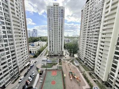 Продається однокімнатна квартира (50,3 м²) у Києві, Шевченківський район