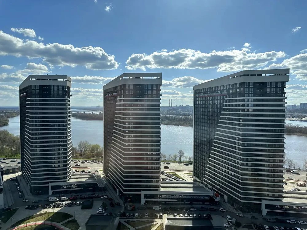 Продаж 2К(70 м2) ЖК Great Причальна 12 метро Осокорки