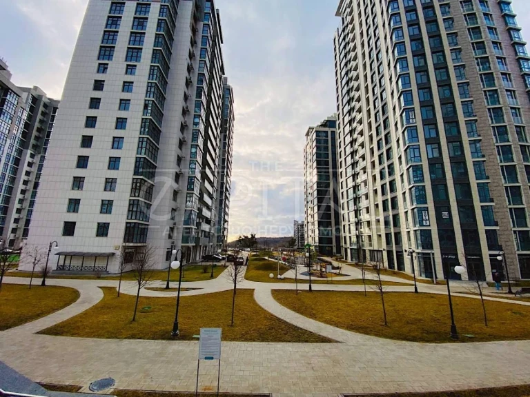 Продаж квартири, ЖК Новопечерські Липки, Драгомирова, Верхог
