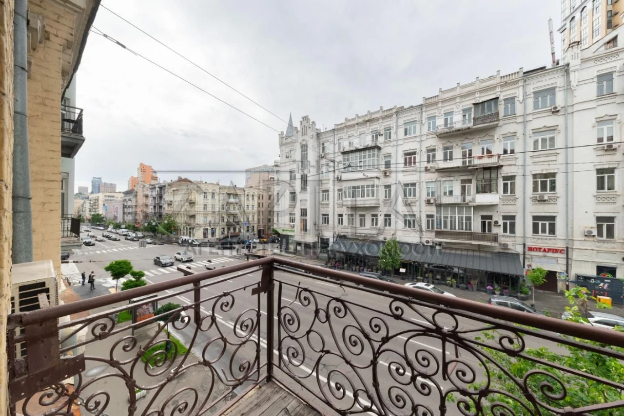 Продаж квартири, вул. Саксаганського 28, Печерський р-н