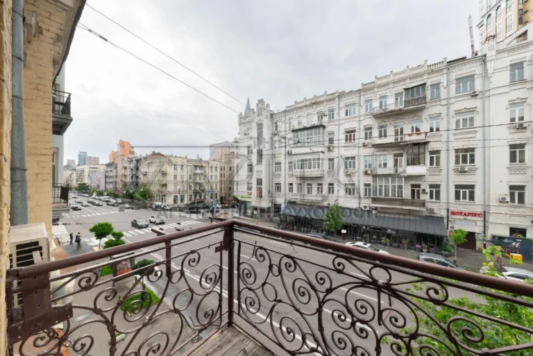 Продаж квартири, вул. Саксаганського 28, Печерський р-н