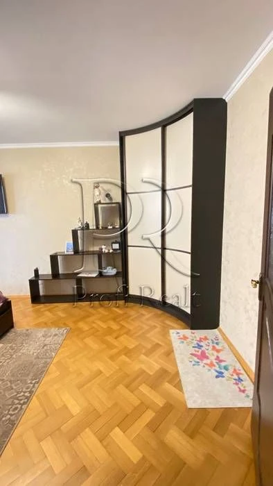 Продаж 1 к. квартири пр Василя Порика 7Б Виноградар/Ретровіл