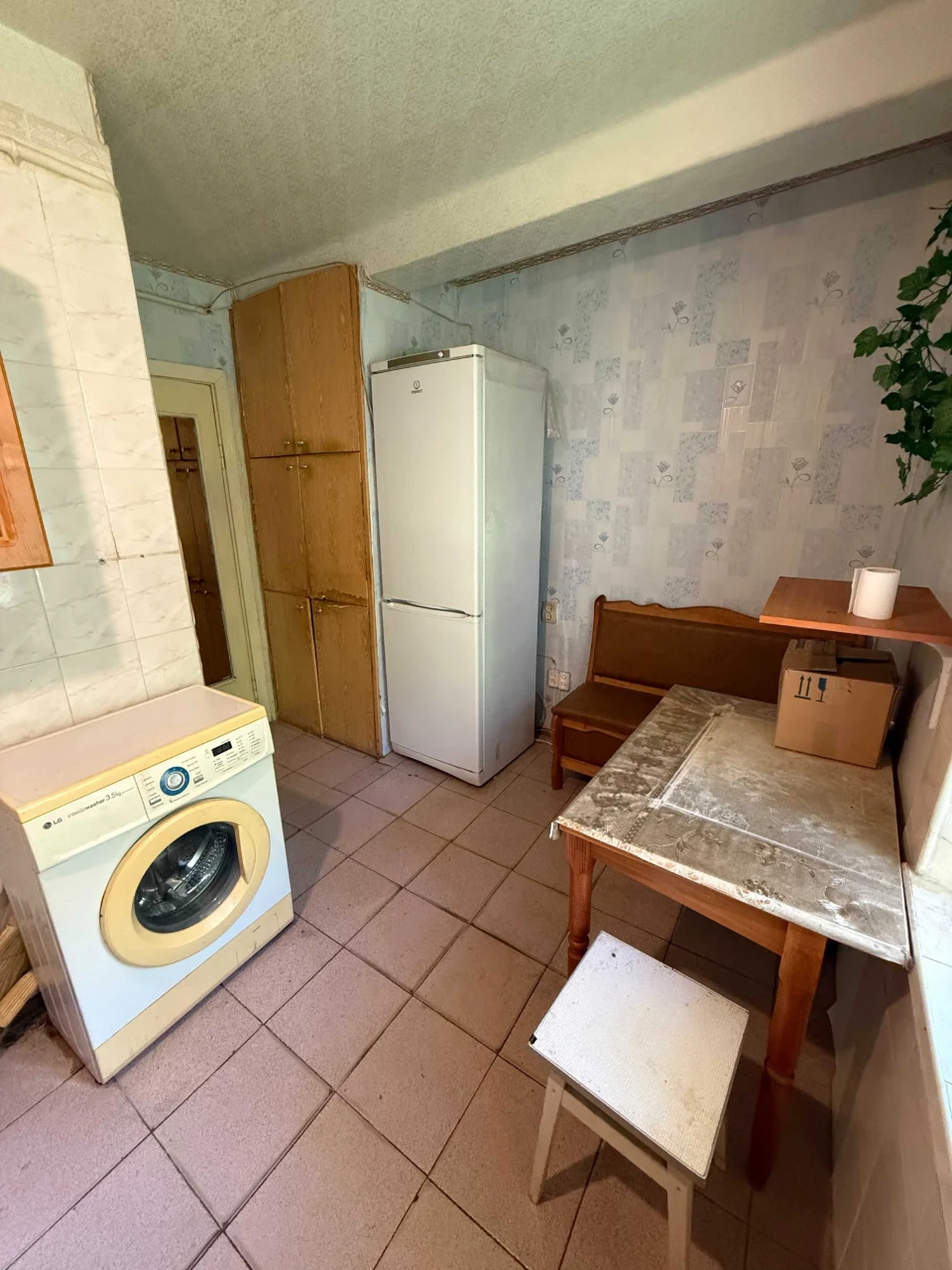 БЕЗ КОМІСІЇ Борщагівка Вулиця Зодчих 62А Борщагівський ринок