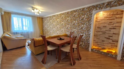 3-room apartment for sale at 4-8 Topoleva St., Solomianskyi District, Povitr Ave.
