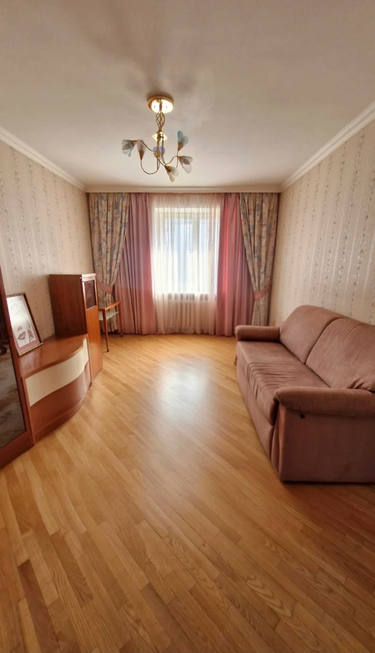3-room apartment for sale at 4-8 Topoleva St., Solomianskyi District, Povitr Ave.