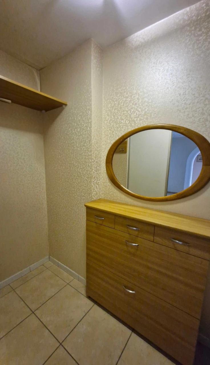 3-room apartment for sale at 4-8 Topoleva St., Solomianskyi District, Povitr Ave.