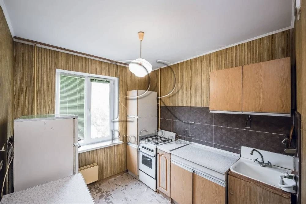 Without %. Sale of 1-room apartment in Troyeshchyna, Chervonoi Kal avenue