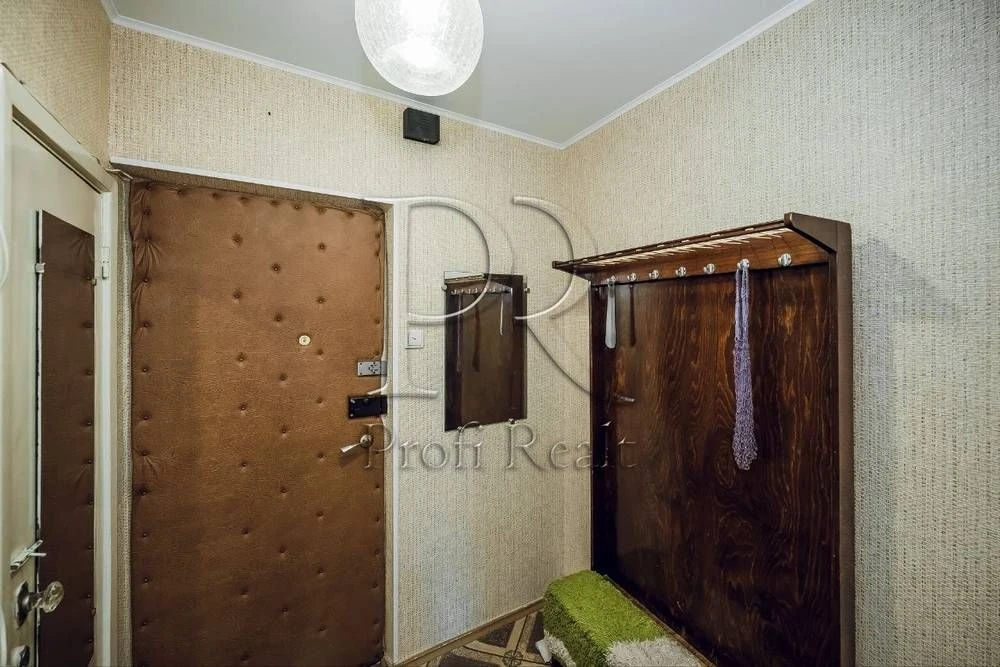 Without %. Sale of 1-room apartment in Troyeshchyna, Chervonoi Kal avenue