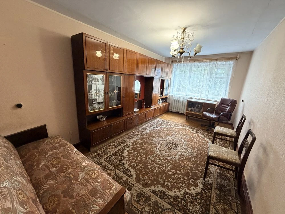 Продается двухкомнатная квартира, центр, 3-а Слобідська