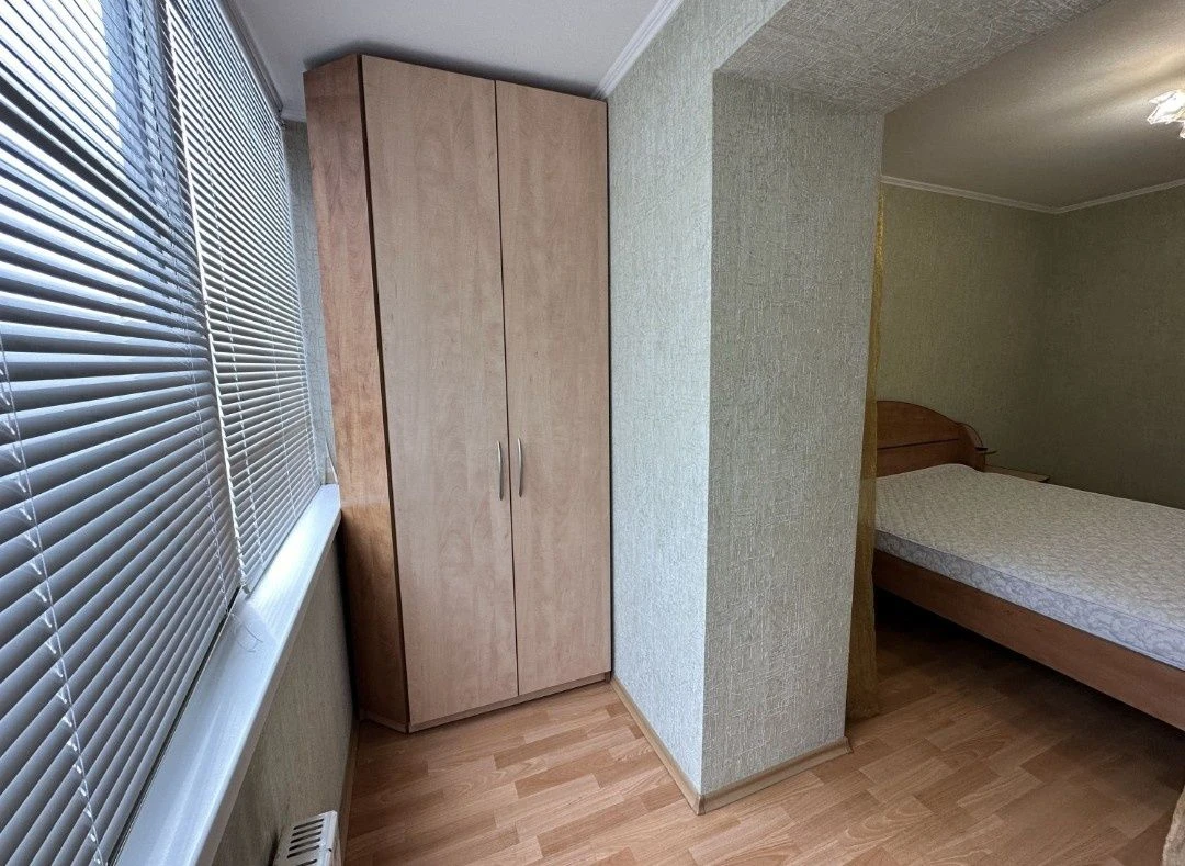 4к.кв.,ул. Иг.Бедзая,новый дом 2002г-75000$