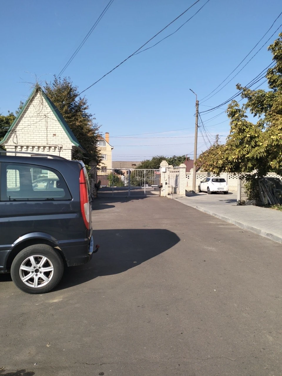 4к.кв.,ул. Иг.Бедзая,новый дом 2002г-75000$