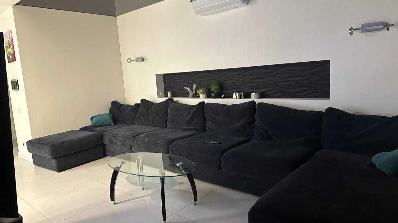 Cучасна квартира, 3 окремі кімнати, Герцена 35, підземний па