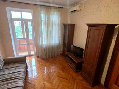 Квартира. Київ, Деревлянська вулиця
