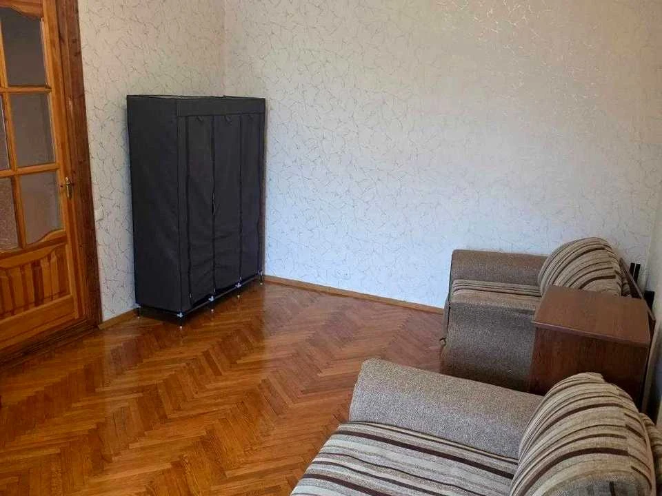 Квартира. Київ, Деревлянська вулиця