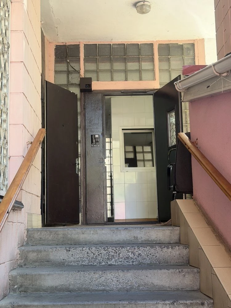 Сдам 2-кімнатну квартиру в центрі Києва, вулиця Велика Васильківська,