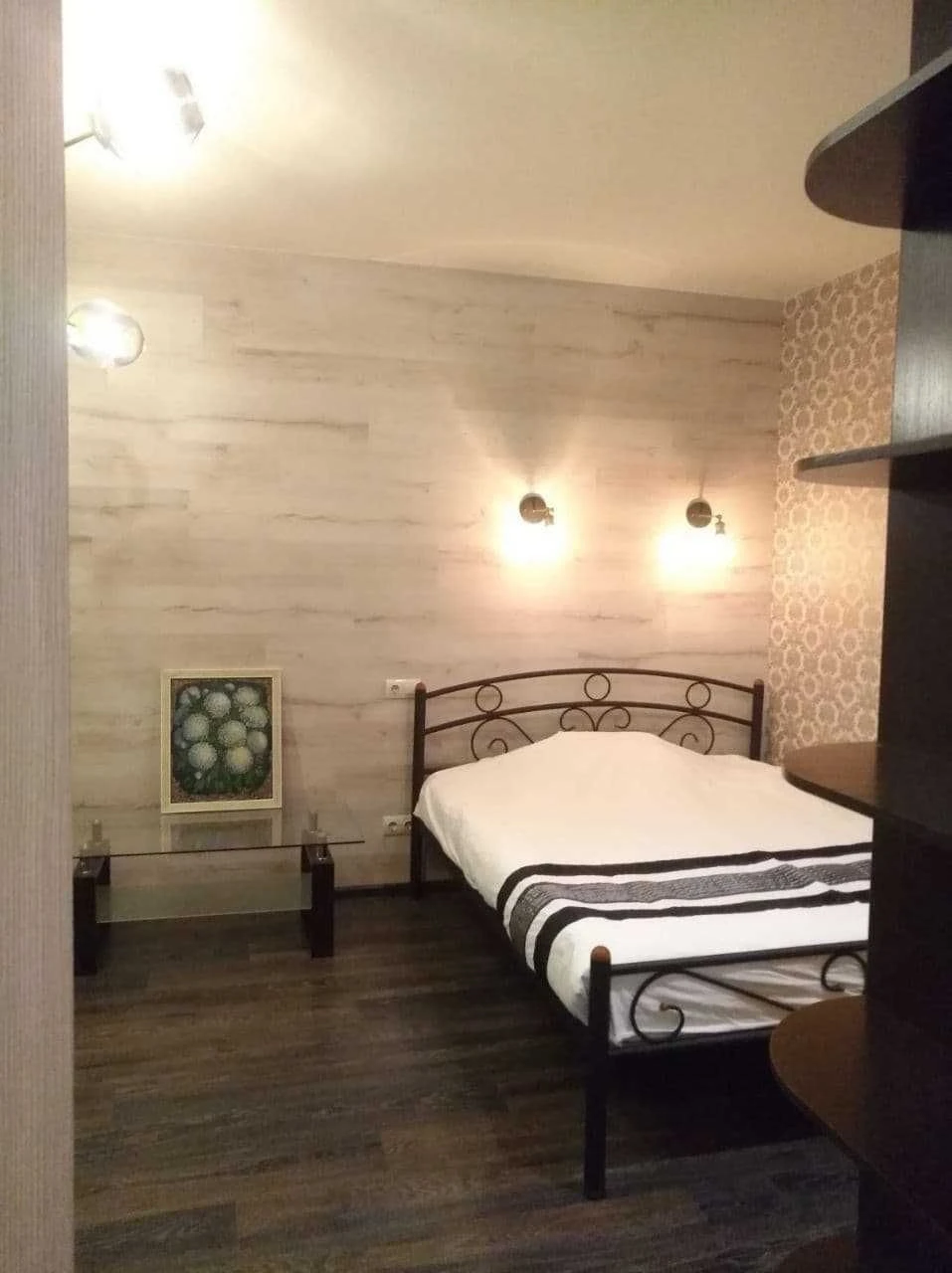 One-Bedroom Apartment in Parklend for Long-Term Rental, No Commission from Owner