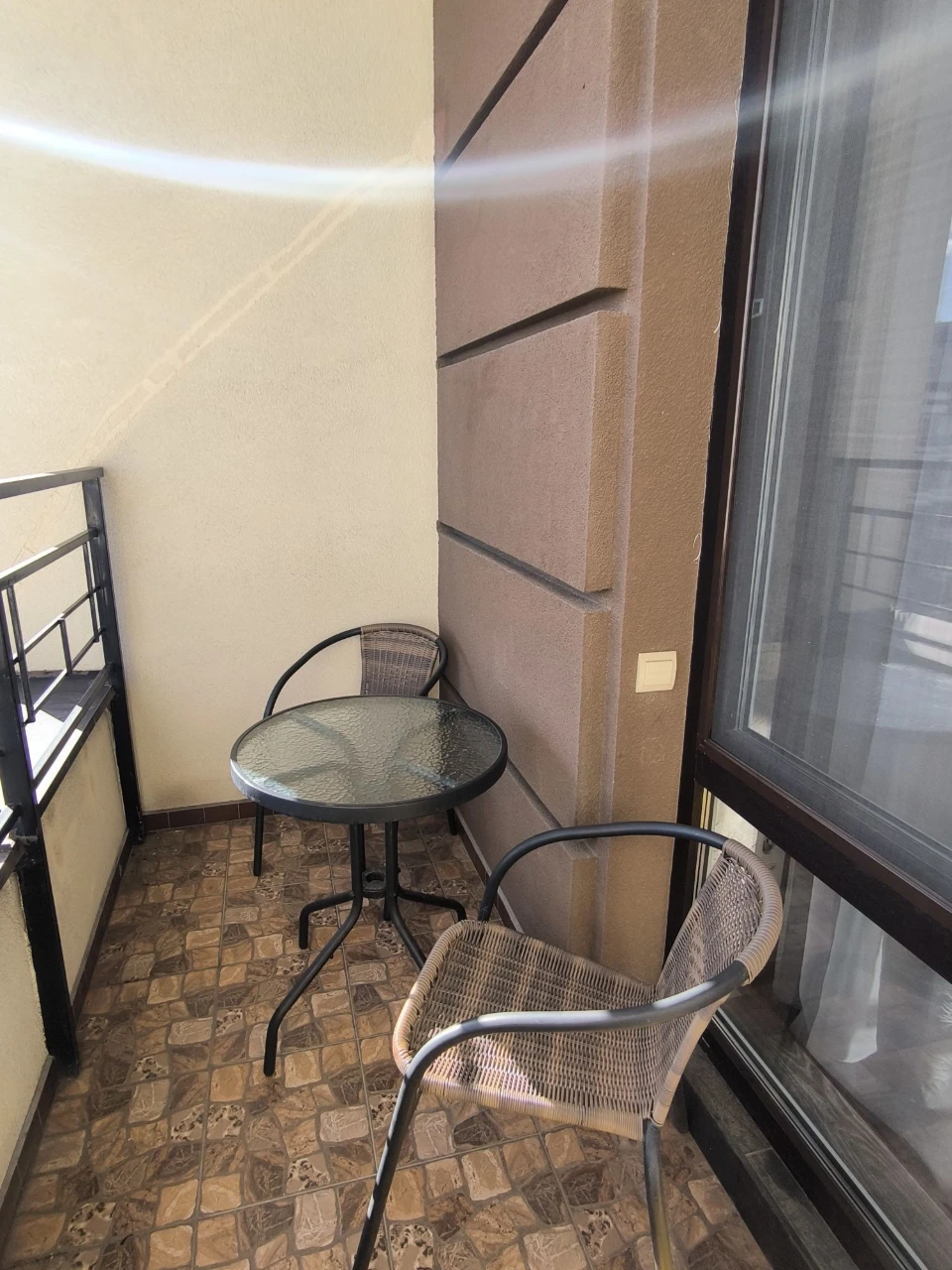 One-Bedroom Apartment in Parklend for Long-Term Rental, No Commission from Owner
