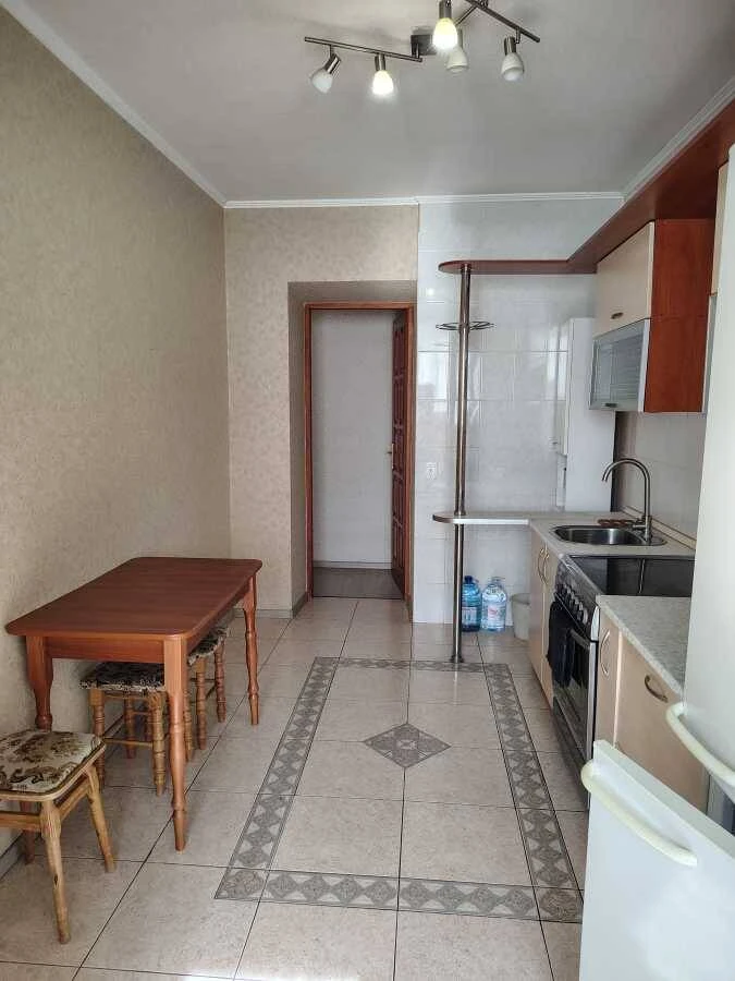 Здам довгостроково 1-к квартиру Київ, Печерський, Старонавод