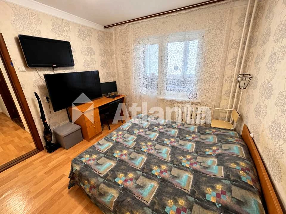 Квартира. Київ, Автозаводська вулиця