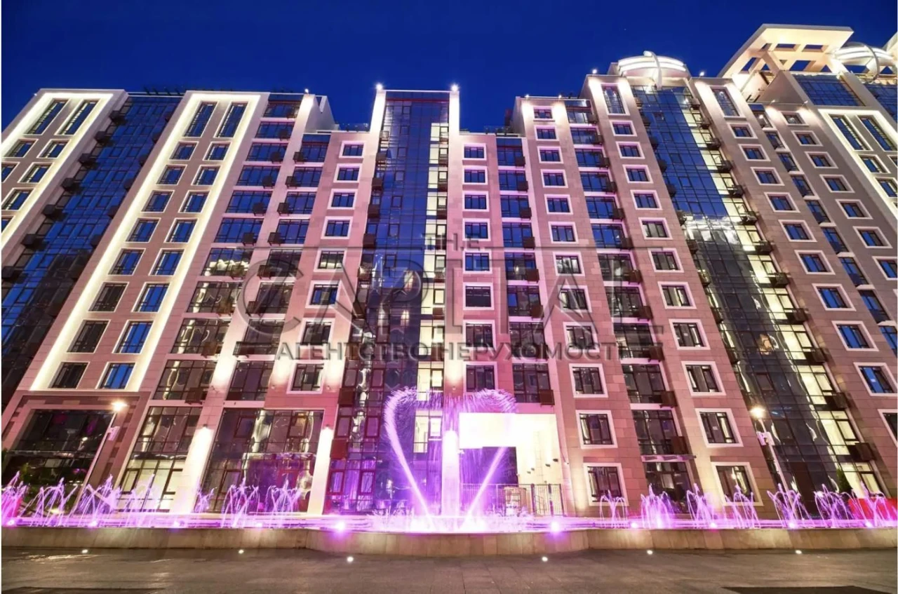 Exclusive! Sale of an apartment 195 sq.m. without renovation, ЖК Boulevard Fontan