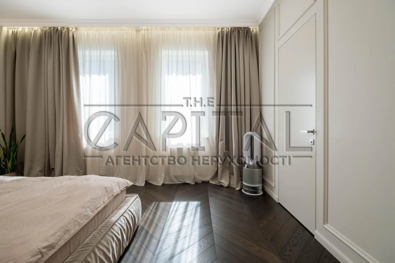 Four-room apartment 172 sq.m. in the Alter Ego residential complex,