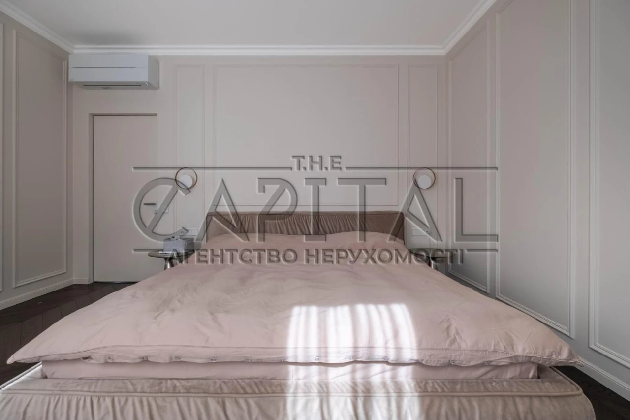 Four-room apartment 172 sq.m. in the Alter Ego residential complex,