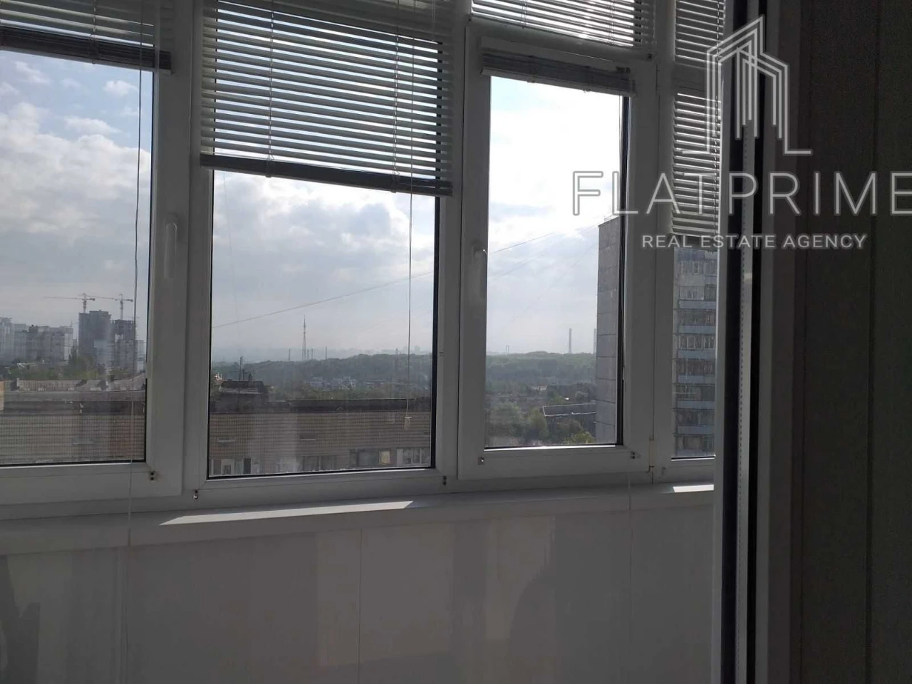 Sale of a two-bedroom apartment, 2 Science Avenue 30 / G