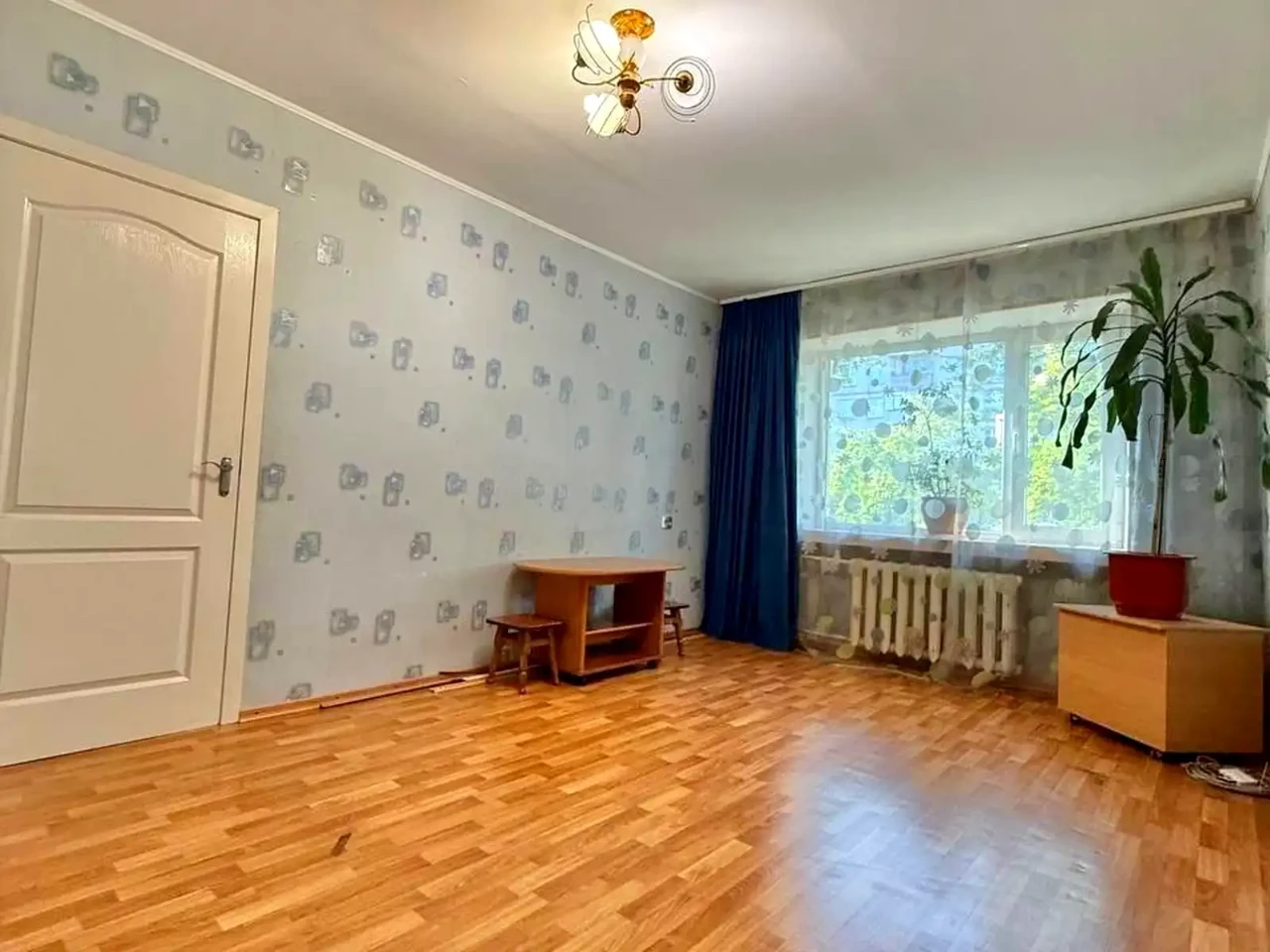 Продажа квартиры, 2 комнаты, 43.4 м² на 1 этаже.
