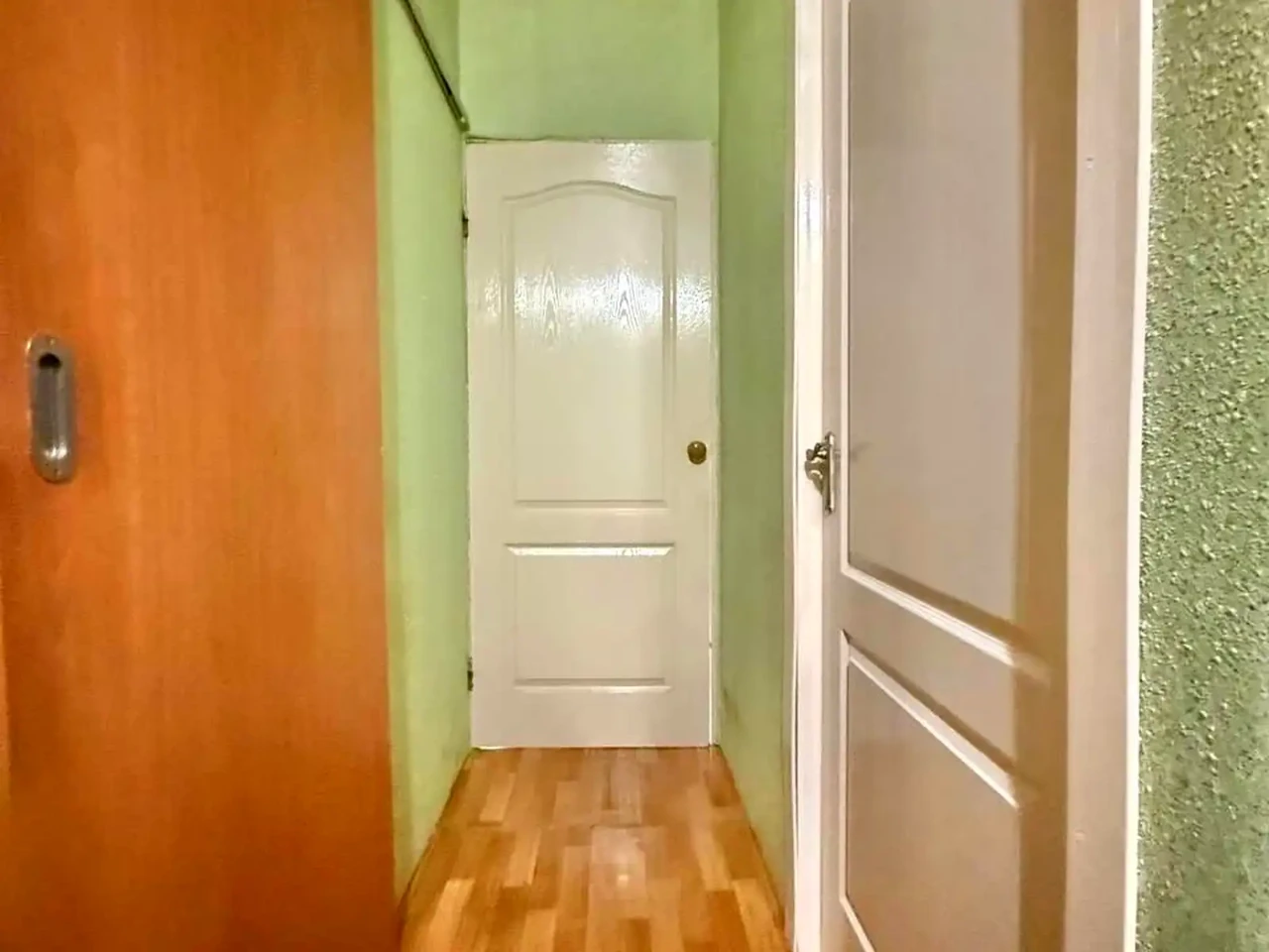 Продажа квартиры, 2 комнаты, 43.4 м² на 1 этаже.