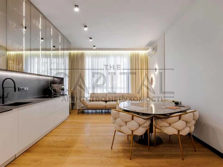 Apartment. Bulvarno-Kudriavska st.