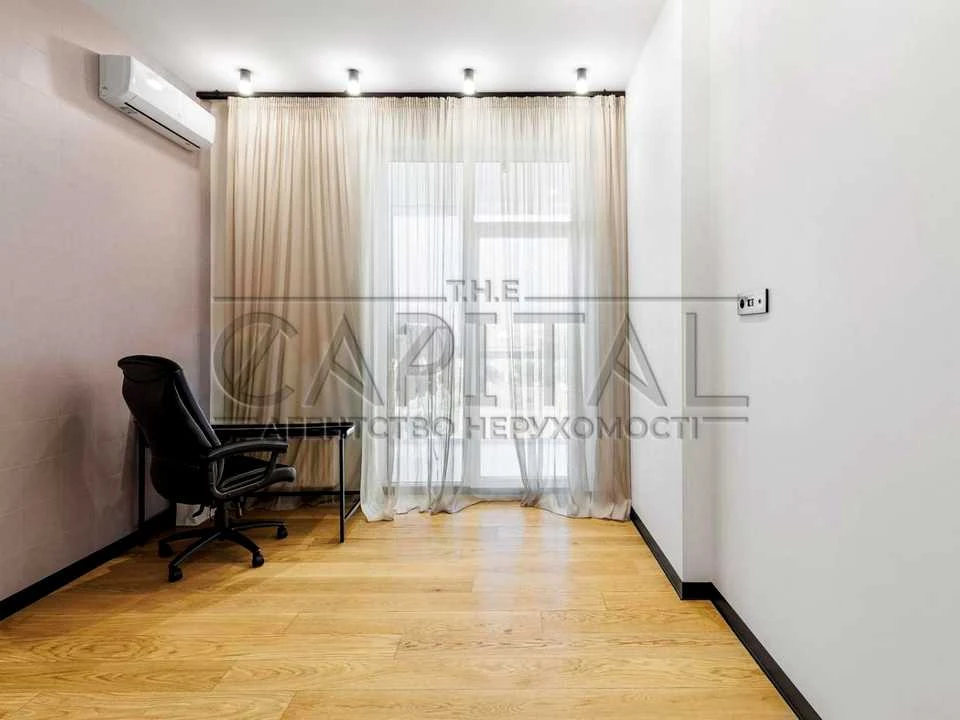 Apartment. Bulvarno-Kudriavska st.