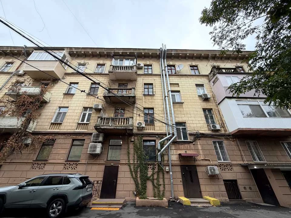 Apartment. Utyosova st., Odessa