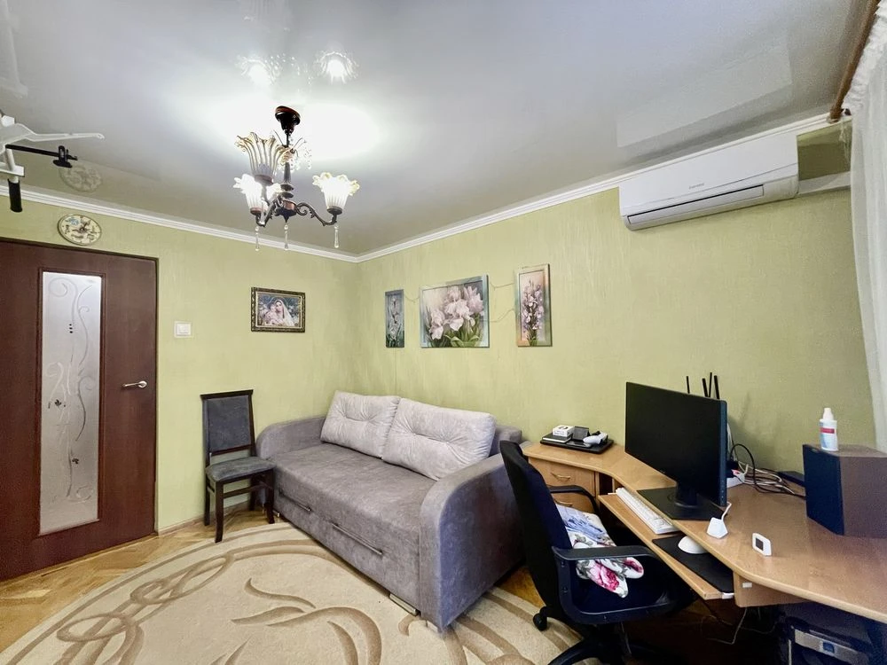 Продажа 2 комнаты, ул. Бродёвская