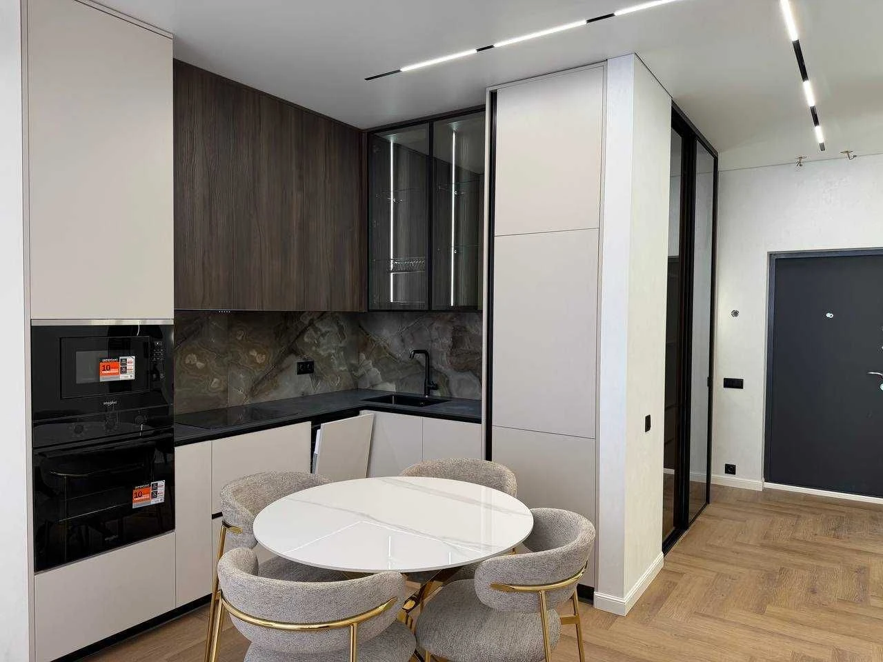 2-room apartment on the 2nd floor in Atmosfera residential complex, Arcadia. Resorts