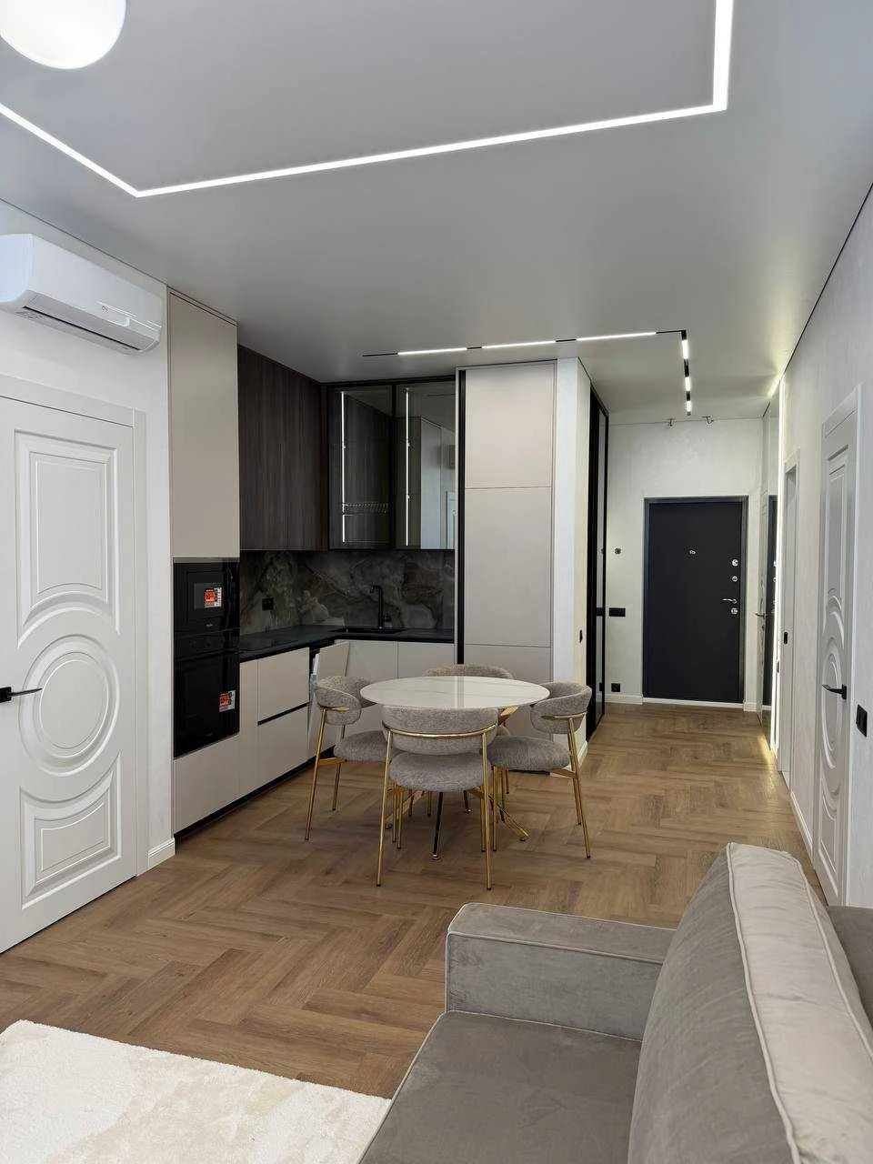 2-room apartment on the 2nd floor in Atmosfera residential complex, Arcadia. Resorts