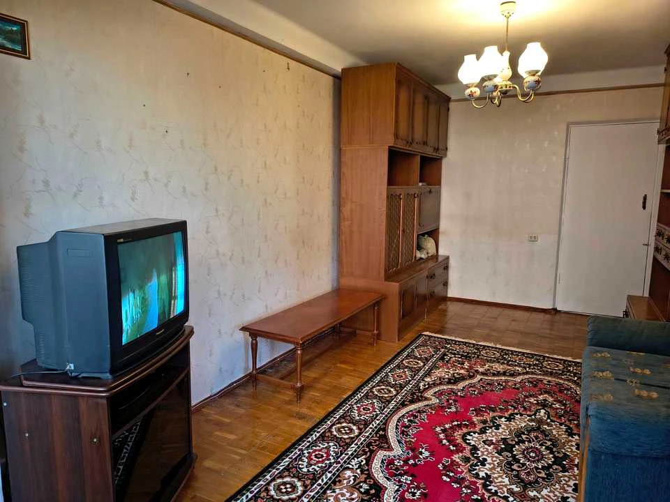 Квартира. Київ, Загорівська вул.