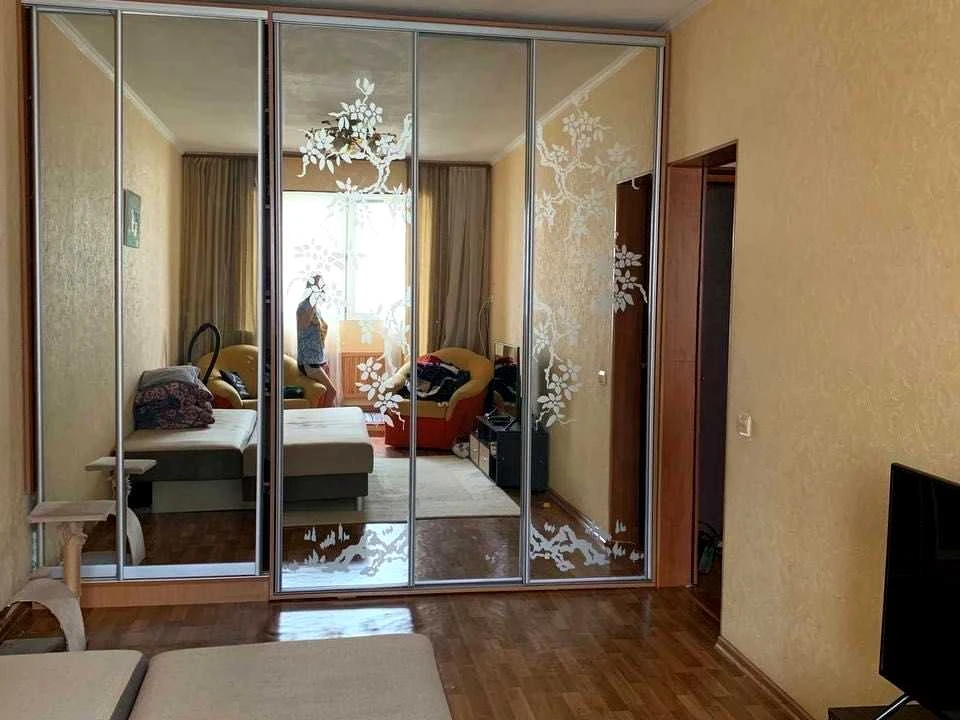 Apartment. Petro Hrygorenko Street, Kyiv