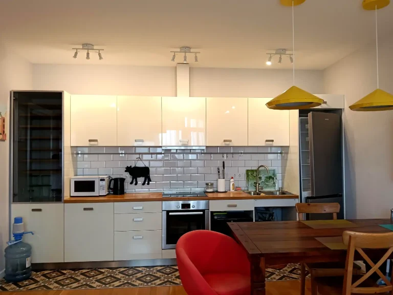 Rent 1-bedroom apartment 49 m² on the 12th floor.