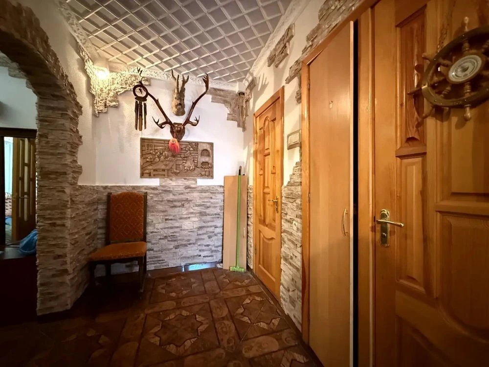 Rent 2-bedroom apartment 58.4 sq m, Mykola Zakrevsky Street