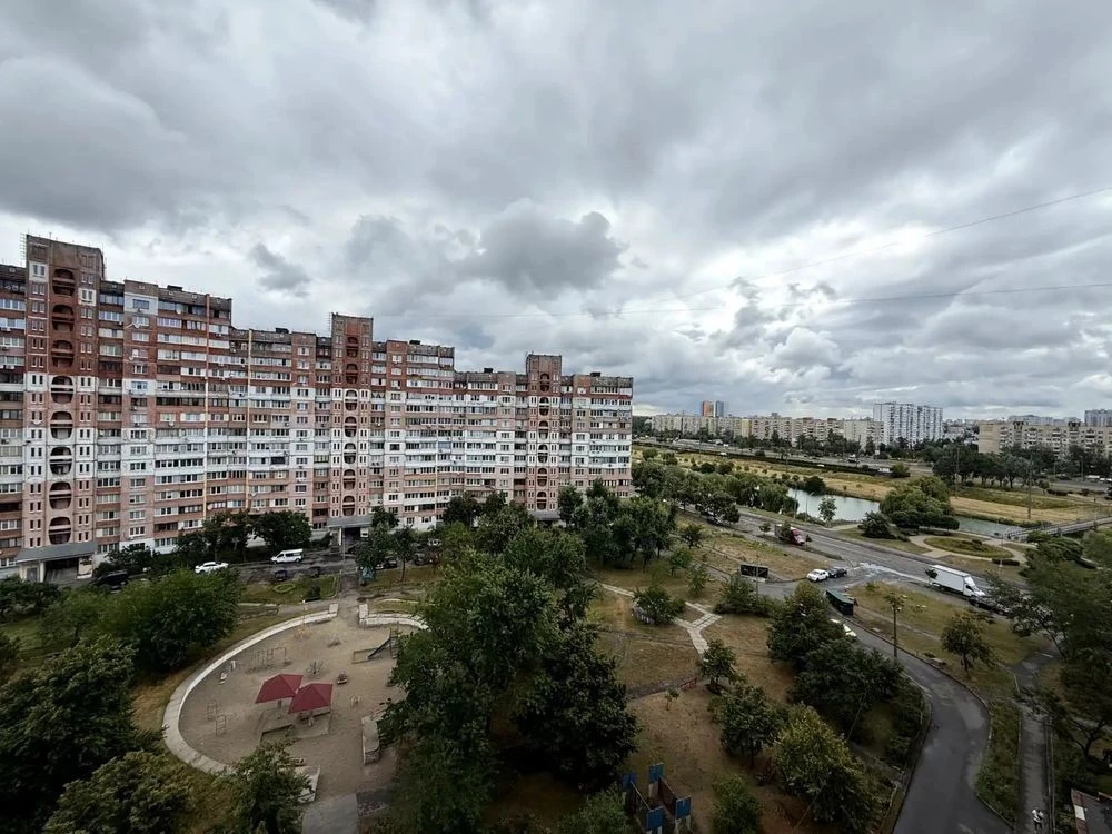 Rent 2-bedroom apartment 58.4 sq m, Mykola Zakrevsky Street