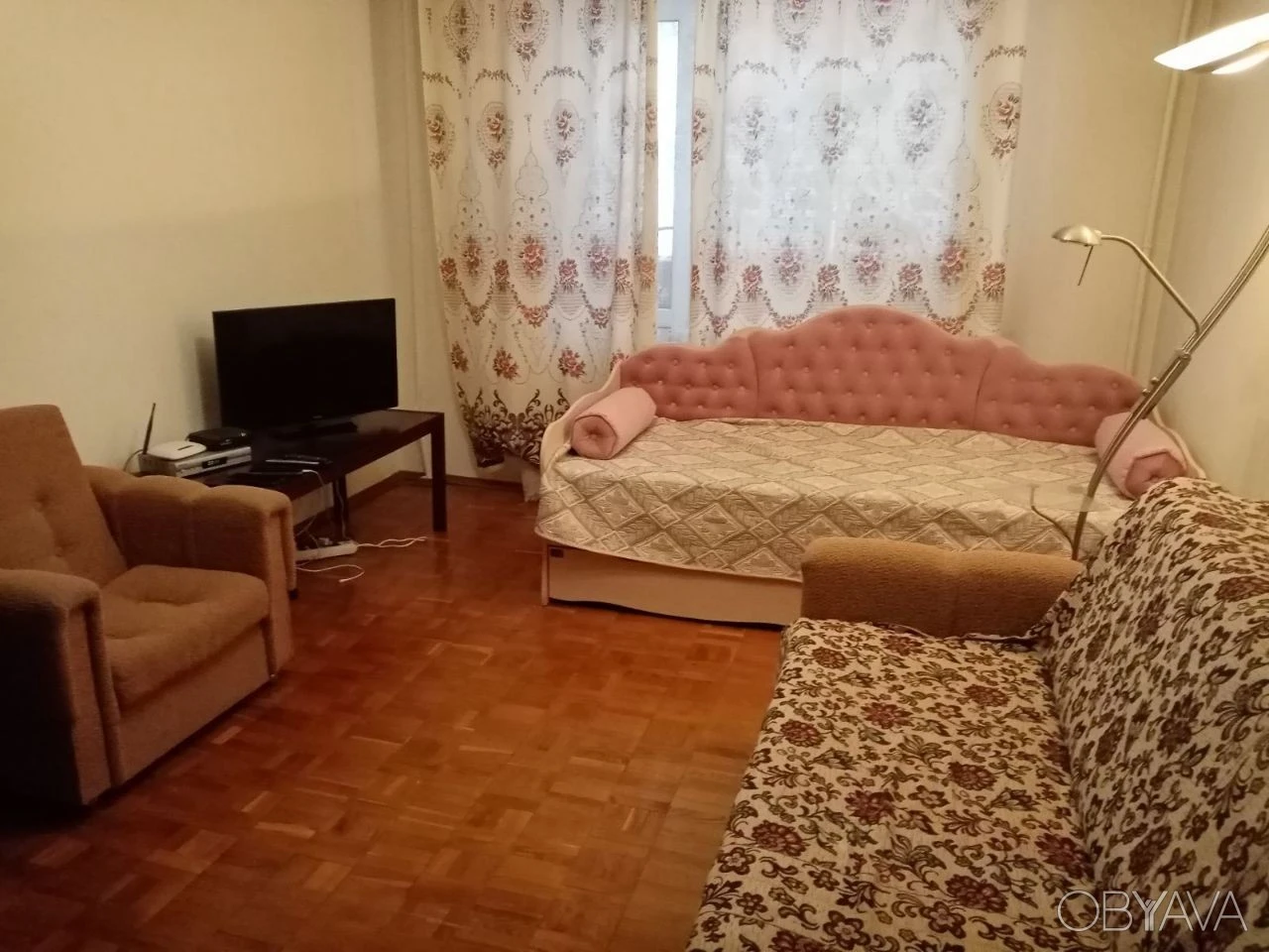 Rent 2-bedroom apartment, 9th floor, Bazhan 9, 4 minutes walk from Vyrlytsa metro