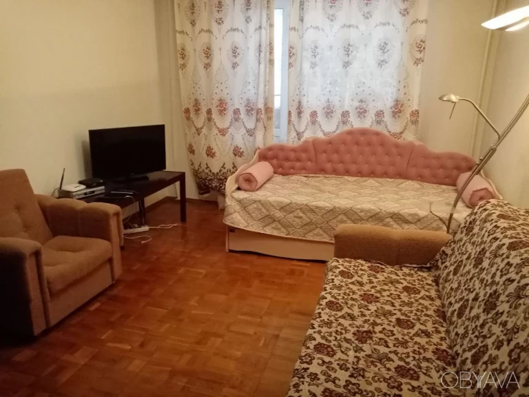 Rent 2-bedroom apartment, 9th floor, Bazhan 9, 4 minutes walk from Vyrlytsa metro