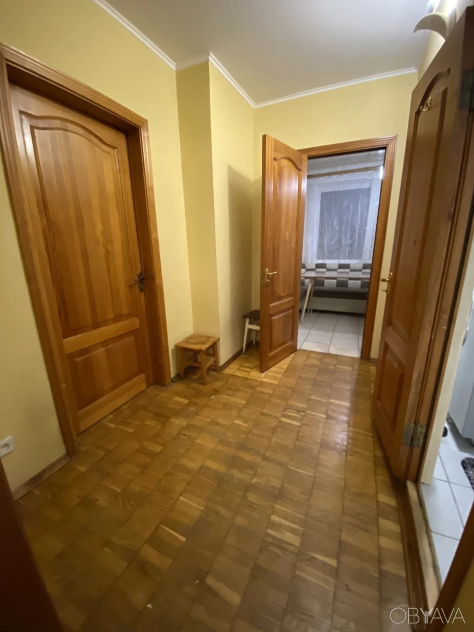 Сдам 2-комнатную квартиру, станция метро Вырлица, 2 минуты пешком, Бажана 9ж