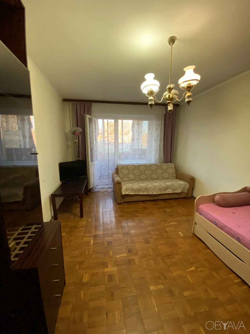 Сдам 2-комнатную квартиру, станция метро Вырлица, 2 минуты пешком, Бажана 9ж